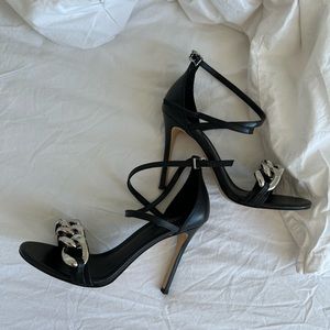 Sandals Michael Kors, new, never worn ( 7 — 37 size )